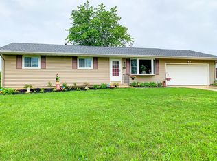 16119 N Admiral Rd, Chillicothe, IL 61523