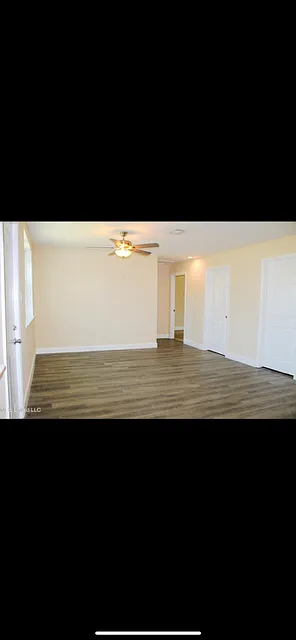 3 bed, 1325 sqft, $1,500 — Photo 2