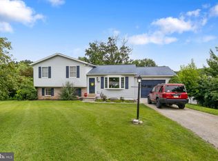 42 Arlene Dr, Hanover, PA 17331