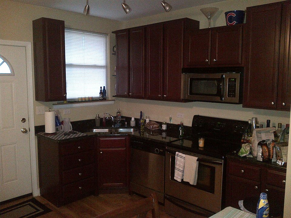 2nd image of 6709 N Maplewood Ave #2