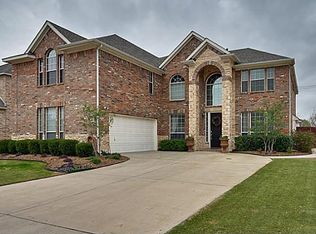 709 Walnut Bend Dr, Mansfield, TX 76063
