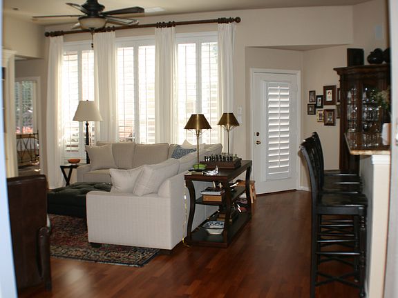 Living area upon entry