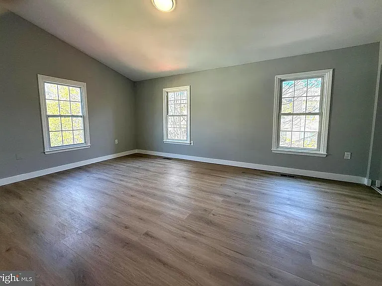 5836 Apsley House Ct — Photo 19