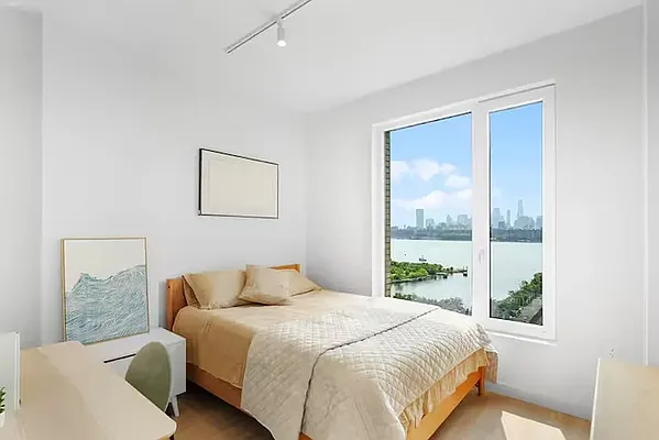 Bedroom, photo 2