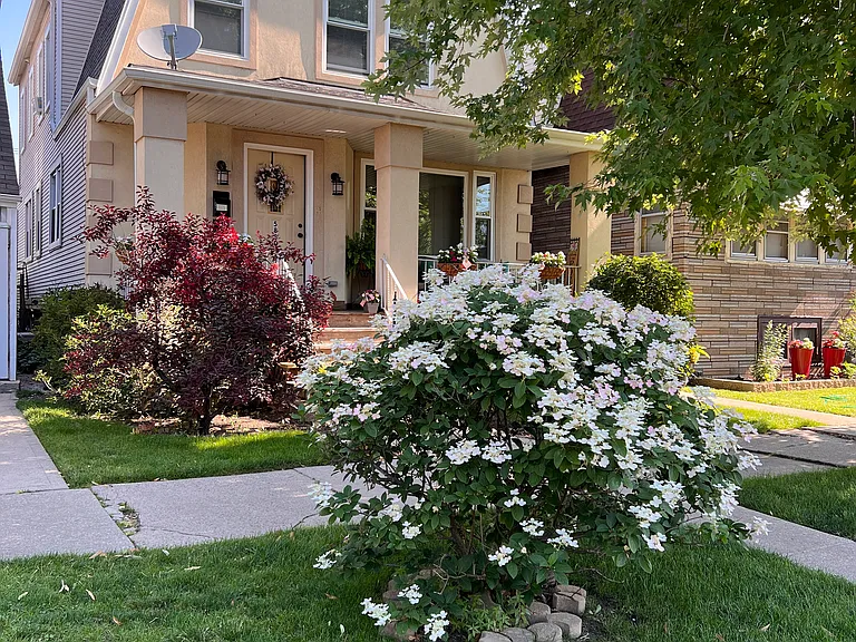 W Cornelia Ave — Photo 1