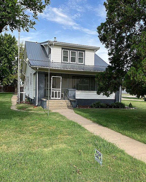 1st image of 405 Eakin St