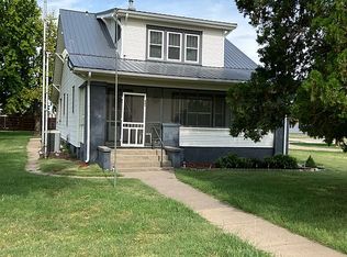 405 Eakin St, Jetmore, KS 67854
