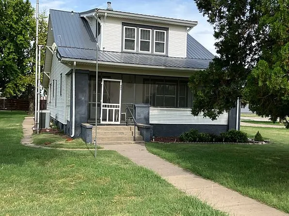 405 Eakin St, Jetmore, KS 67854
