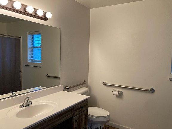 5th image of 780 Gail Gardner Way #1