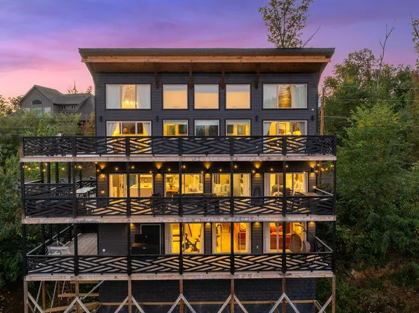 839 Deer Path Ln, Gatlinburg, TN 37738