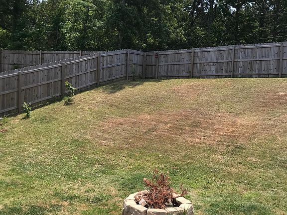 4th image of 2409 Windy Ln