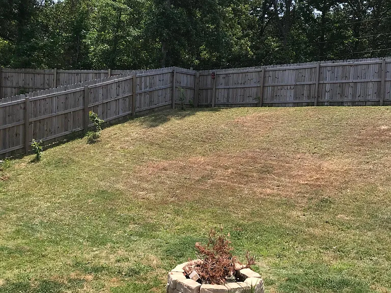 2409 Windy Ln — Photo 4