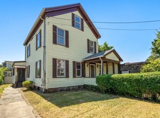 4 Magnolia Pl, Dorchester, MA 02125