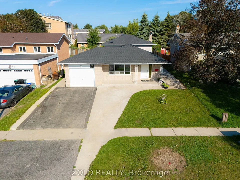 43 Davies Cres