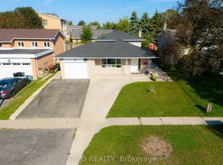 43 Davies Cres, Barrie, ON L4M2M4