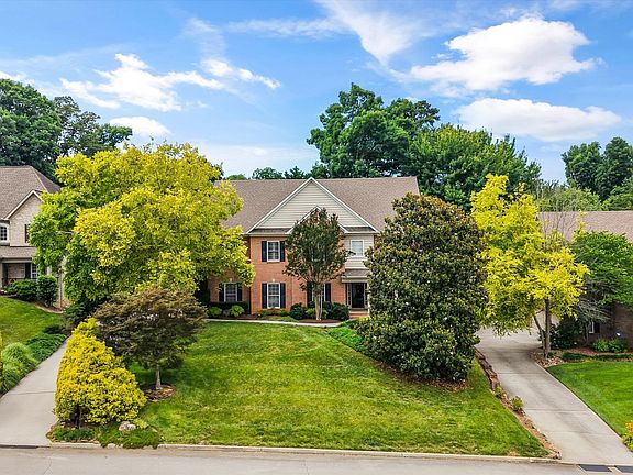 2nd image of 1809 Highlands Cove Ln