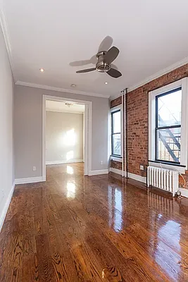 Rented by REAL New York | media 21