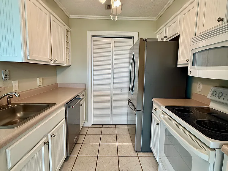 200 Pensacola Beach Rd — Photo 7