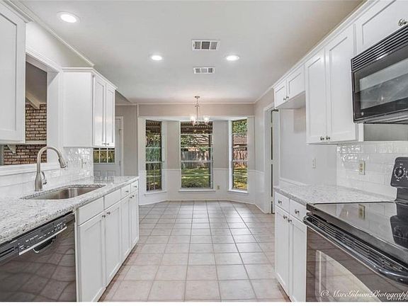 2nd image of 108 Lancashire Dr