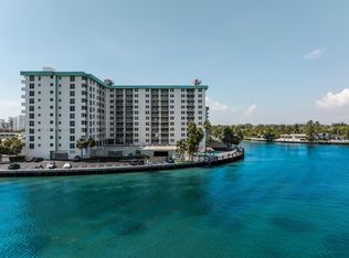 10350 W Bay Harbor Dr APT 2T, Bay Harbor Islands, FL 33154