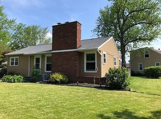 100 Willow Dr, Tonawanda, NY 14150