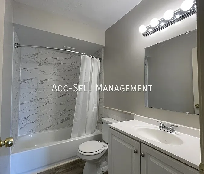 5233 Rich St — Photo 6