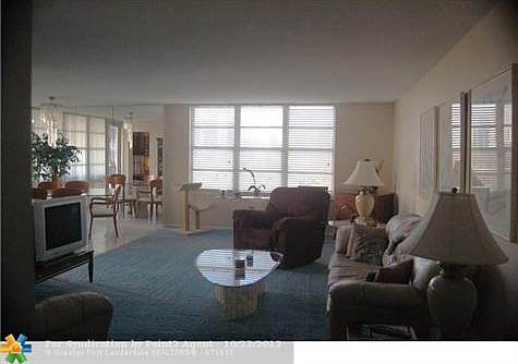 5th image of 230 174th St APT 519