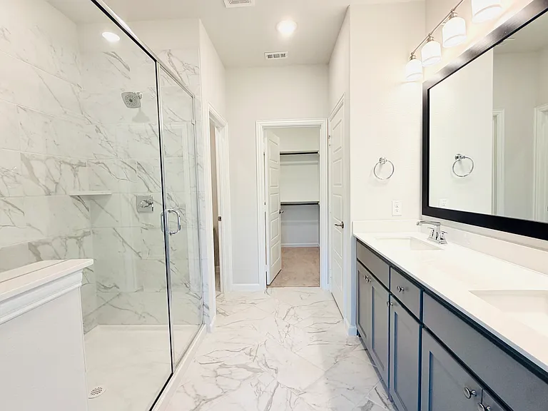 1924 McClane Dr — Photo 16