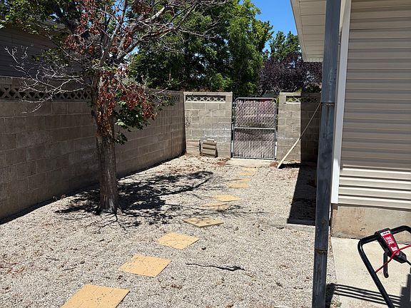 3rd image of 3641 W Whitewood Cir