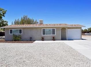 8790 6th Ave, Hesperia, CA 92345