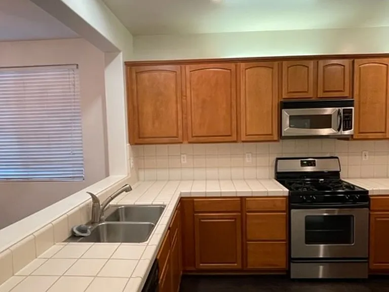 11702 Morgan Hill Dr — Photo 4