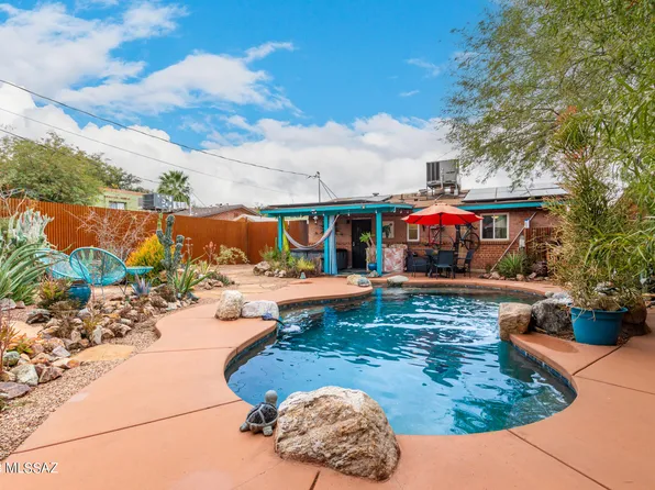 944 N Chrysler Dr, Tucson, AZ 85716