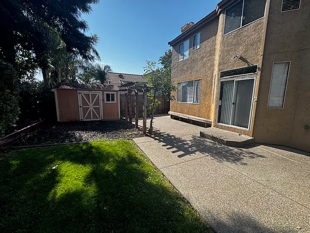 625 Roscommon Pl — Photo 54