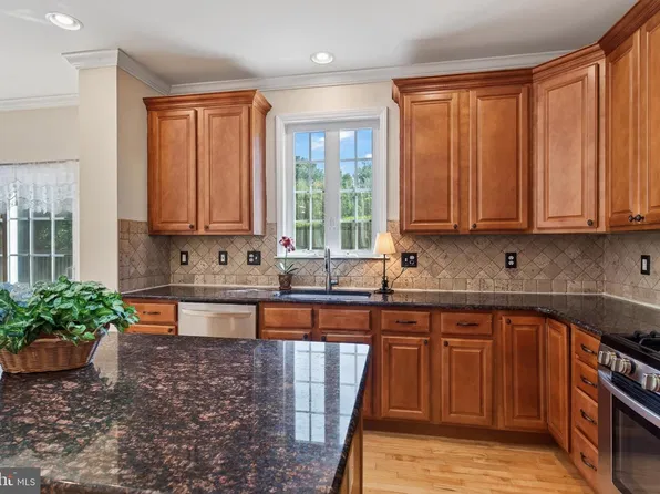 1420 Balmoral Rd, Coatesville, PA 19320