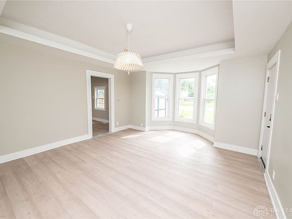 5th image of 908 Cedar St