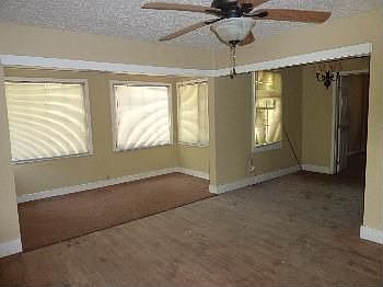 3rd image of 3307 W Lee St
