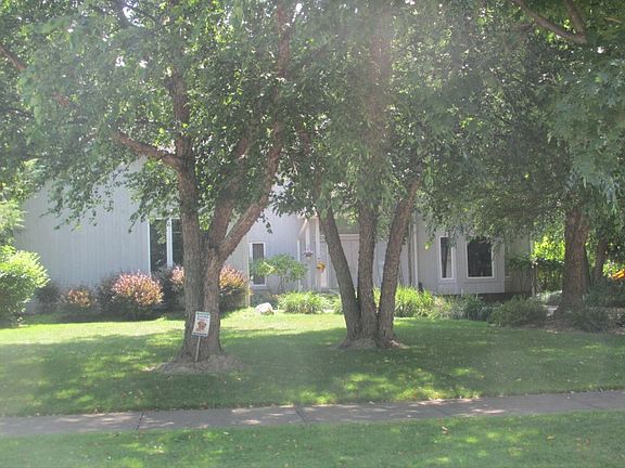 2nd image of 200 Jackson Dr