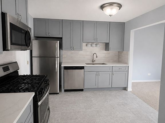 3rd image of 1143 Auburn Ln