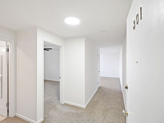 5th image of 1206 Queen Anne Ave N #301