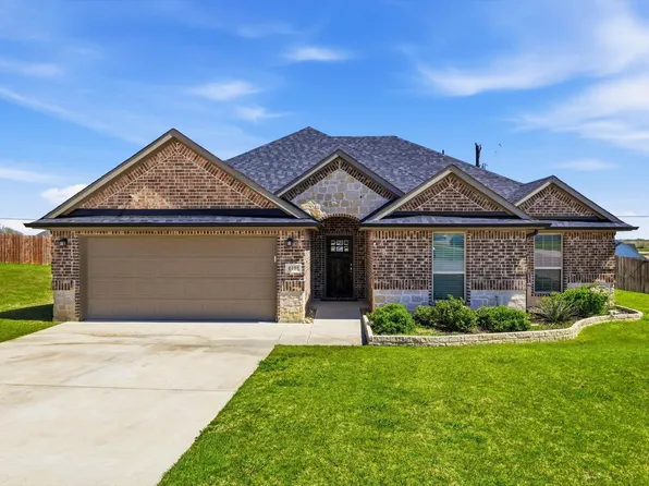 4101 Windmill Dr, Sanger, TX 76266