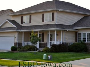 160 Buckingham Pl, North Liberty, IA 52317