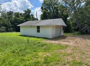 8785 Saint George Rd, Hartville, MO 65667