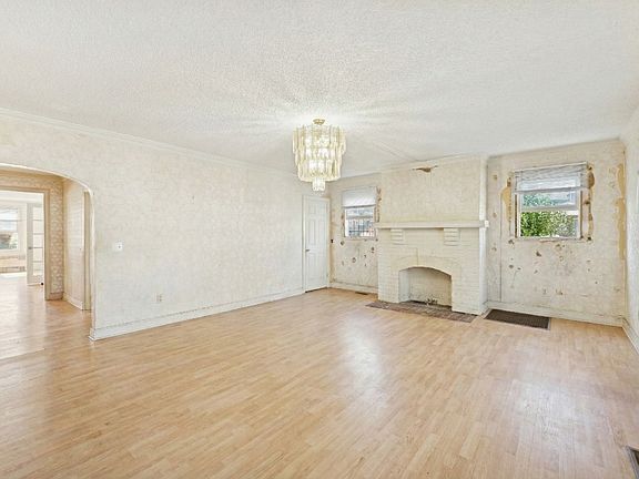 2nd image of 931 Bradford Ave