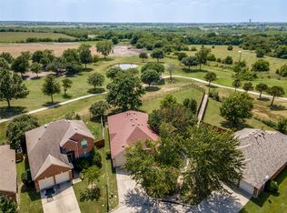 8702 Nairn St, Rowlett, TX 75089