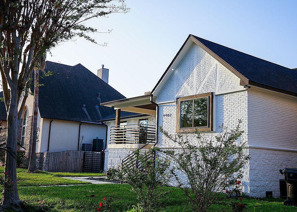 1st image of 4402 Breakwood Dr