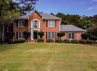 285 Lakepoint Ln, Fayetteville, GA 30215
