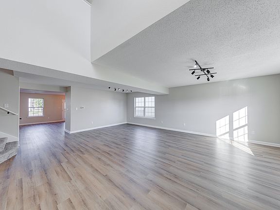 4th image of 9668 Piper Lake Dr