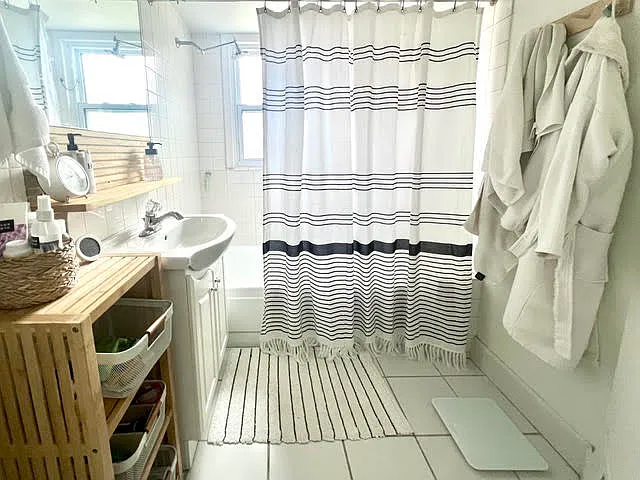 first floor bath furnished