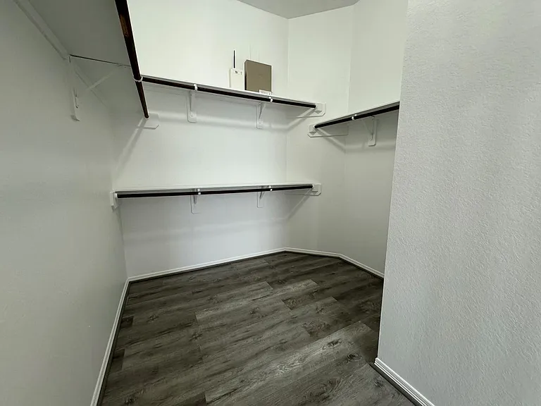 13196 Miller Ln — Photo 18