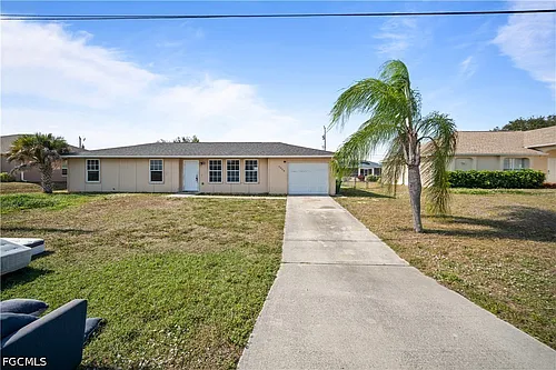 2028 NE 17th Pl Photo 1